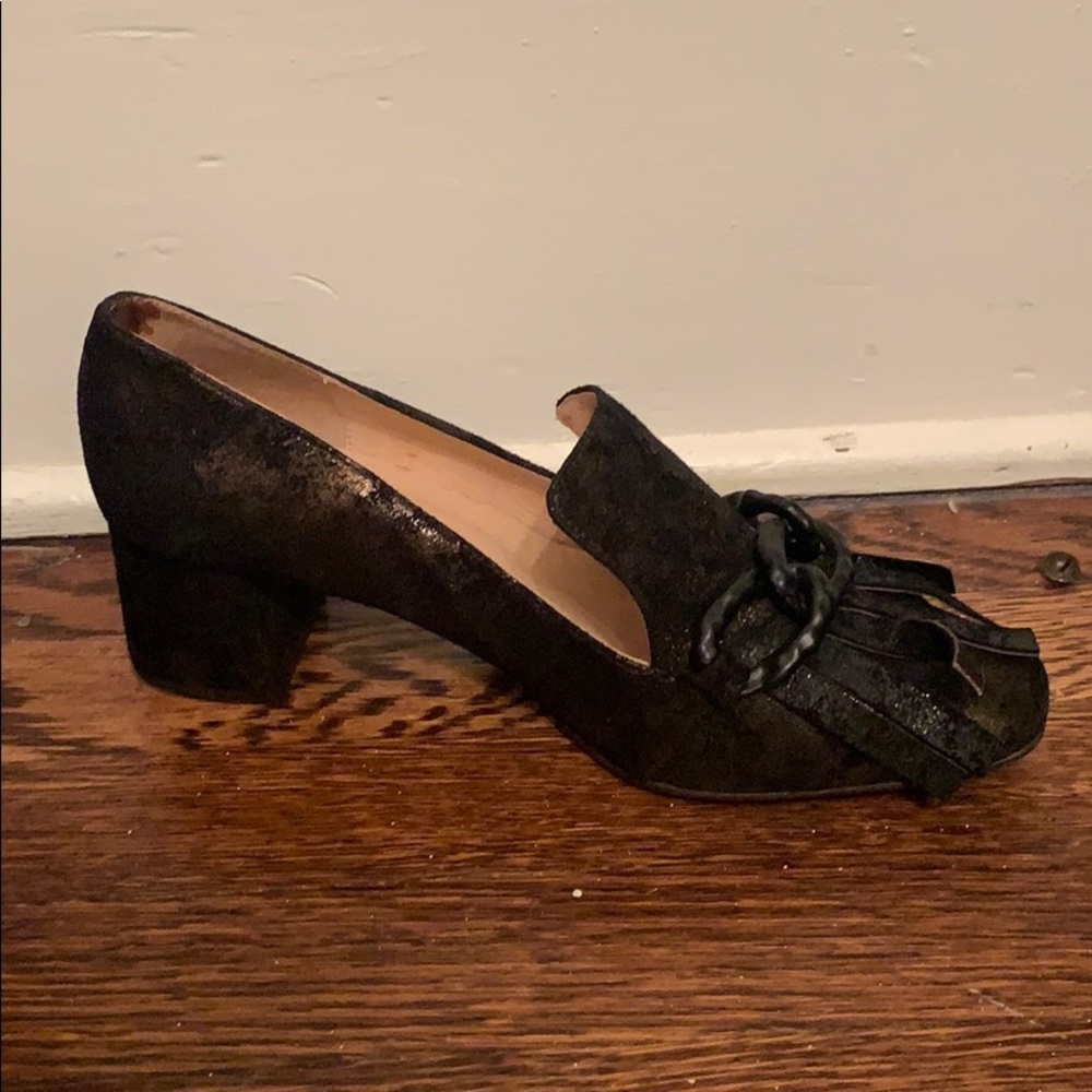 Shoes - Picture 3 of 5